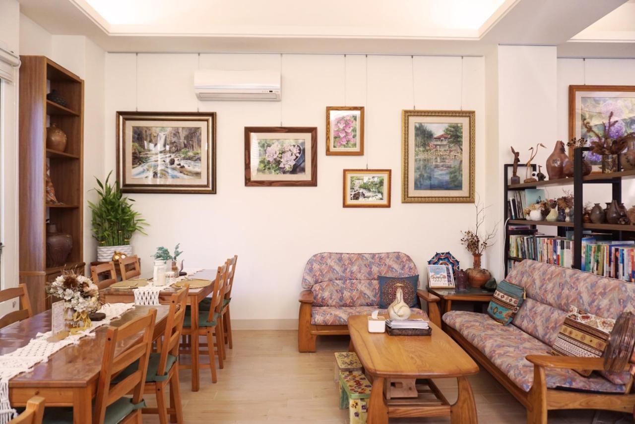 Pottery Flower B&B จี๋จี๋ ภายนอก รูปภาพ