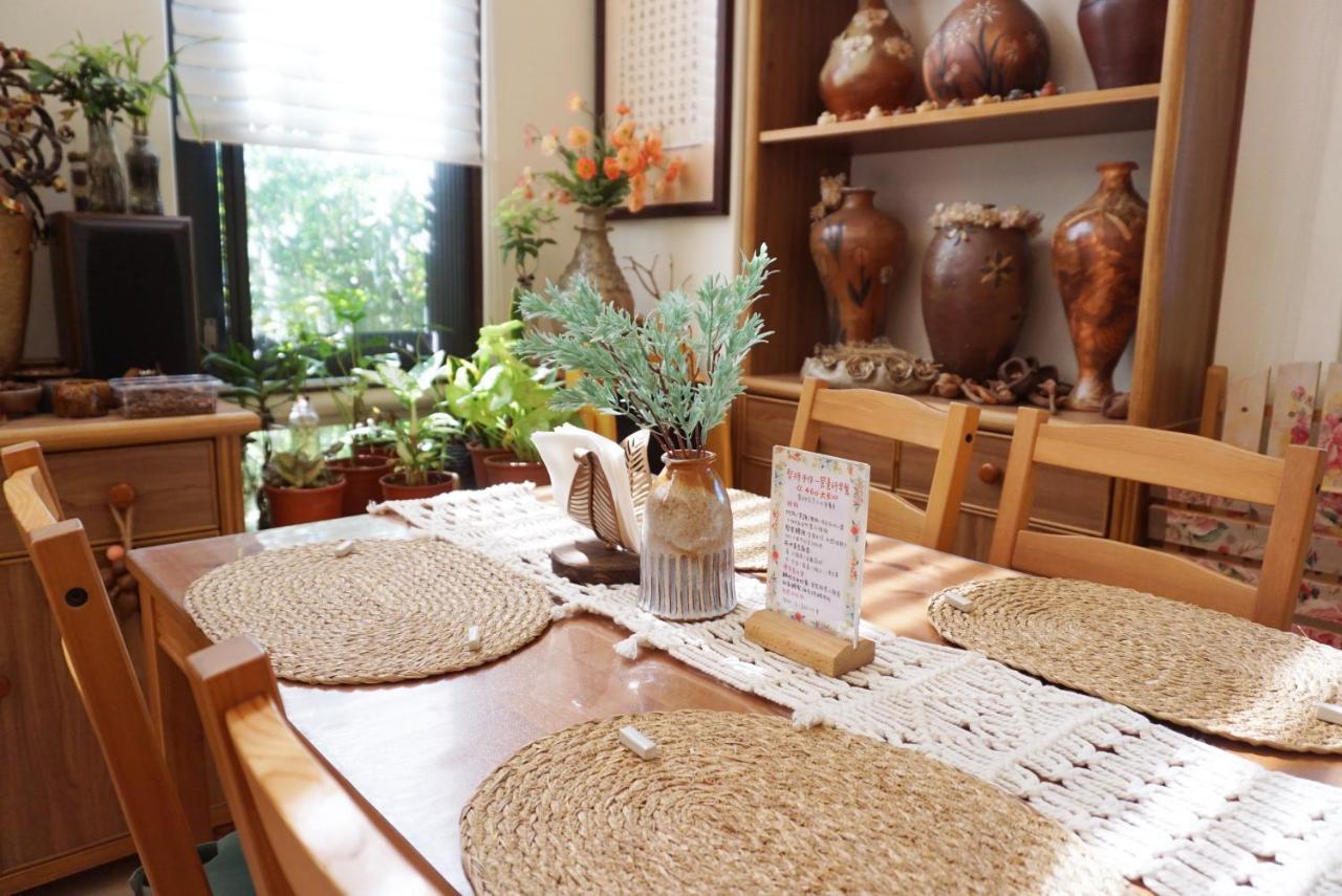 Pottery Flower B&B จี๋จี๋ ภายนอก รูปภาพ
